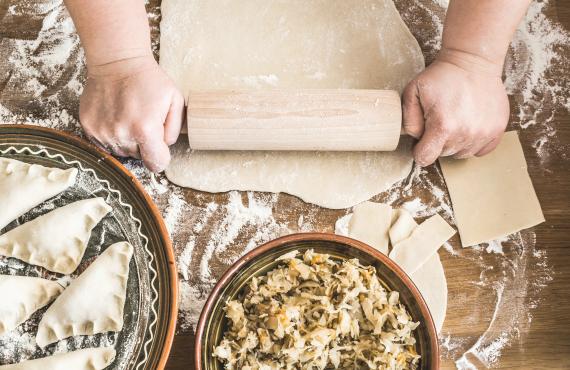 pierogi-dumpling-cooking