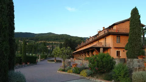 A view of the Fattoria degli Usignoli hotel in Reggello.