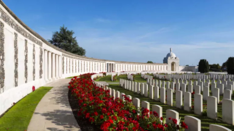 Photo of Tyne Cot cemetery
