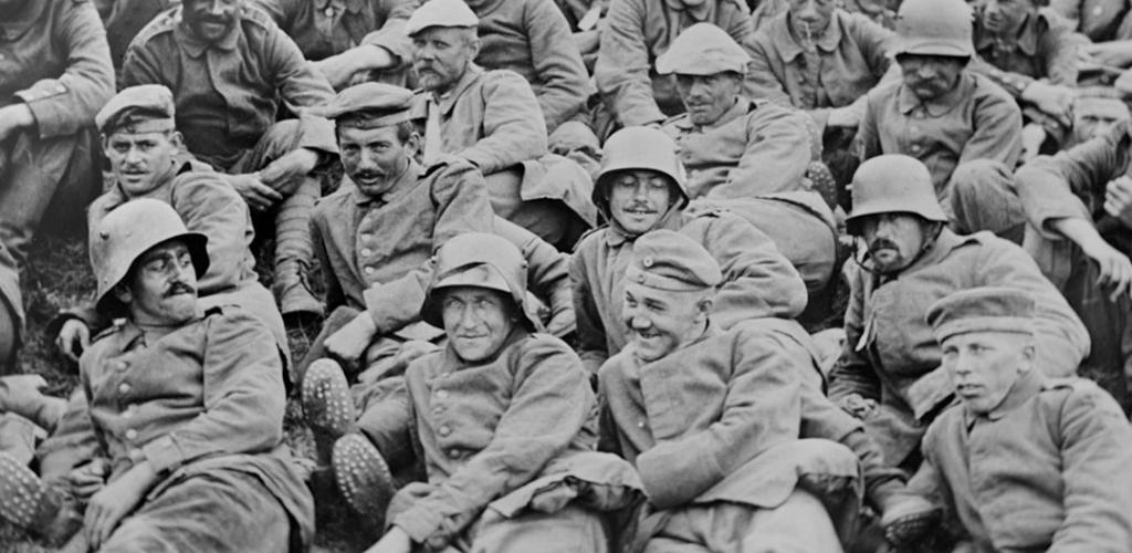 old photo of soldiers in WWI